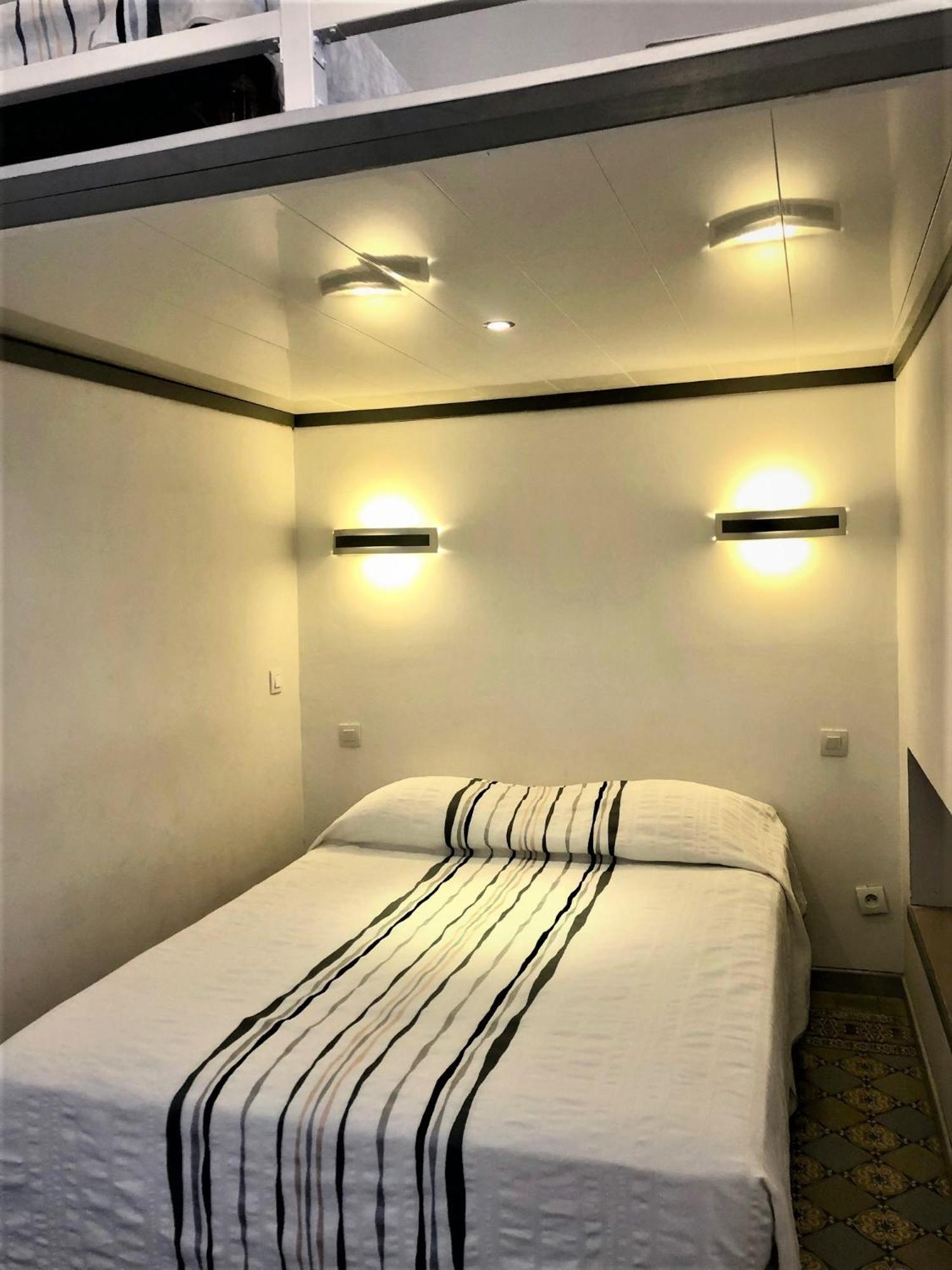 Hotel Cresp Nice Pokoj fotografie