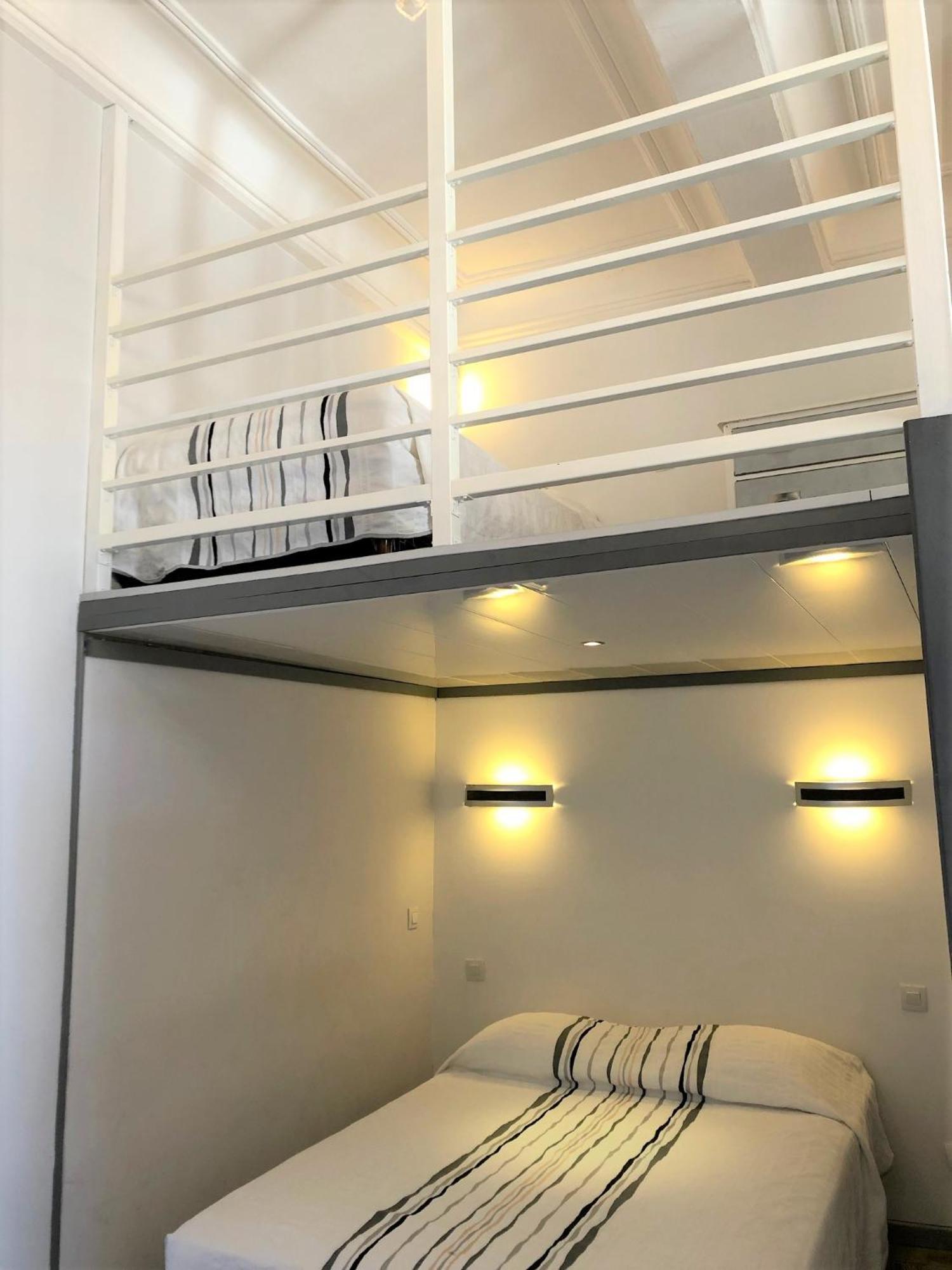 Hotel Cresp Nice Pokoj fotografie